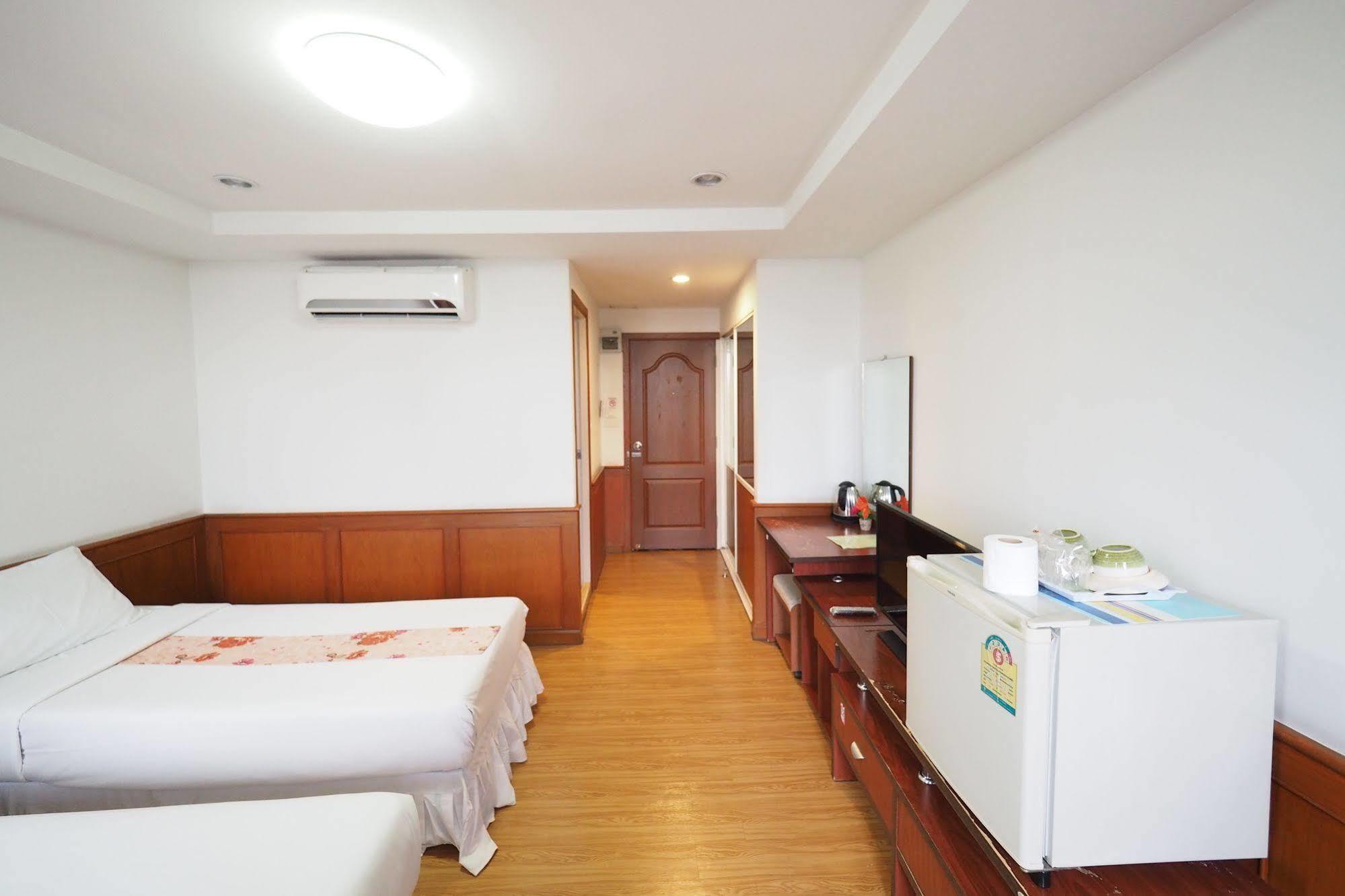 Navanakorn Golden View Ban Lam Rua Taek Dış mekan fotoğraf